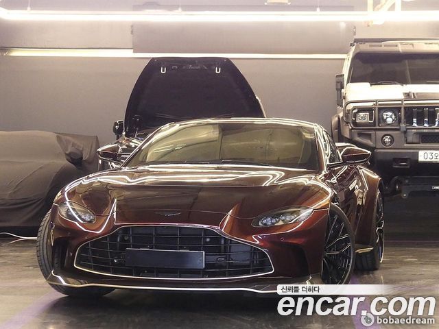 Aston Martin Vantage 4.0T V8 2023