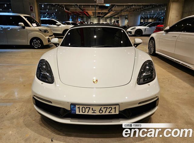 Porsche Cayman 2019