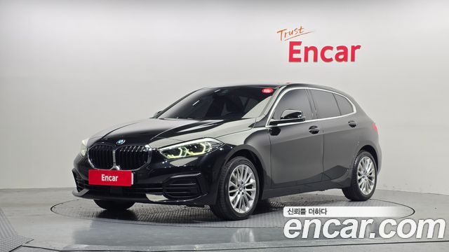 BMW 1 серии 2021