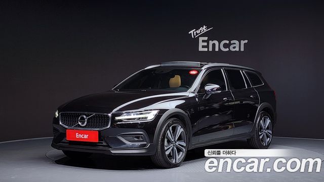 Volvo V60 2020