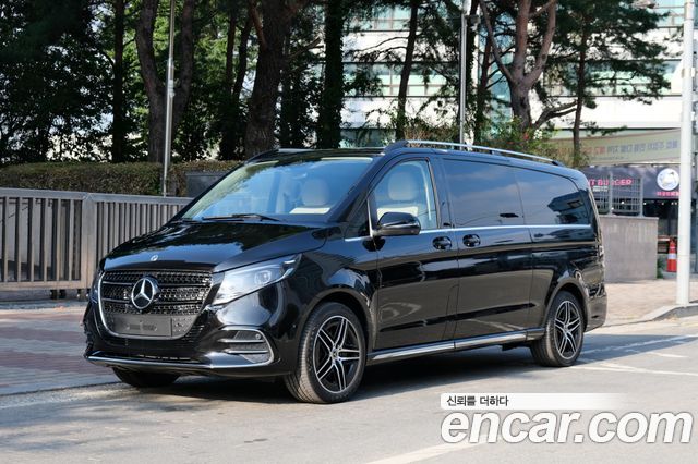 Mercedes-Benz V-Class 2025