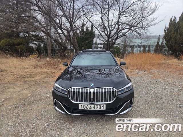 BMW 7 серии 2020