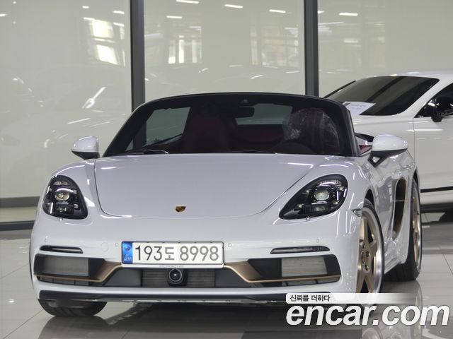 Porsche Cayman 2022