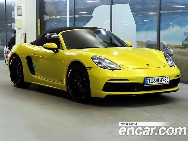 Porsche Cayman 2019