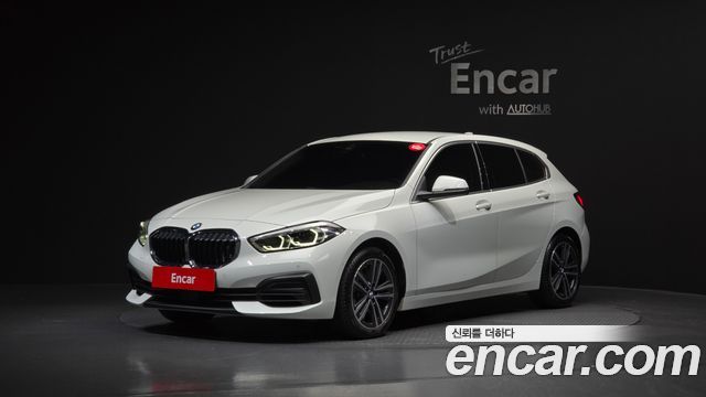BMW 1 серии 2022