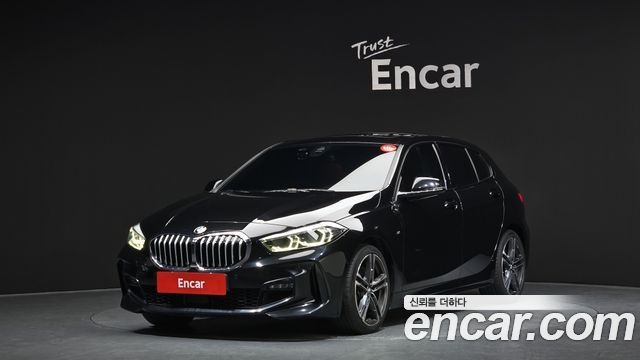 BMW 1 серии 2022