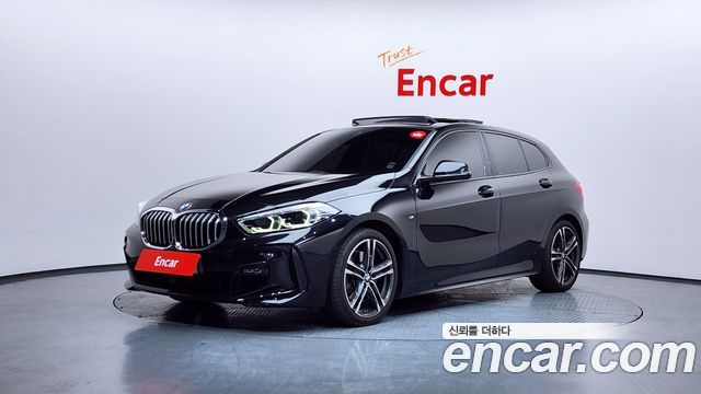 BMW 1 серии 2022