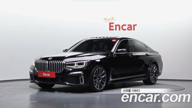 BMW 7 серии 2021
