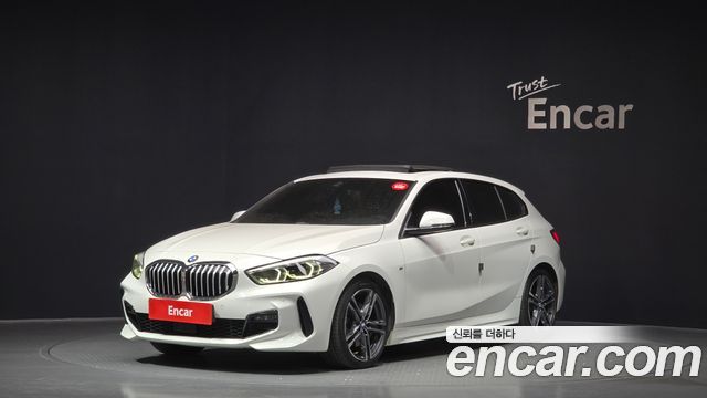 BMW 1 серии 2021