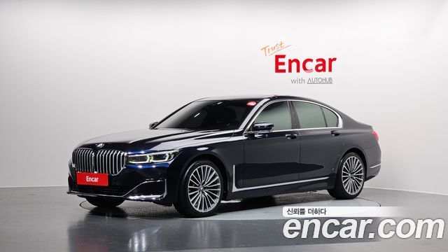 BMW 7 серии 2020