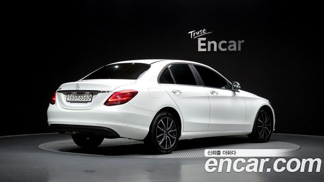 Mercedes-Benz C-Class 2019