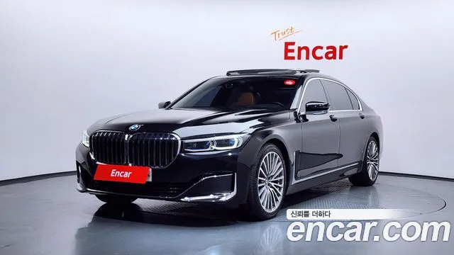 BMW 7 серии 2020