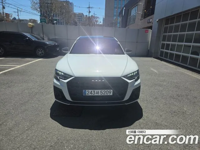 Audi S8 2023