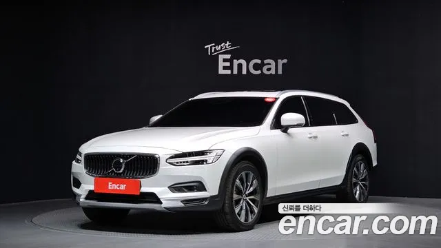Volvo V90 Cross Country 2021