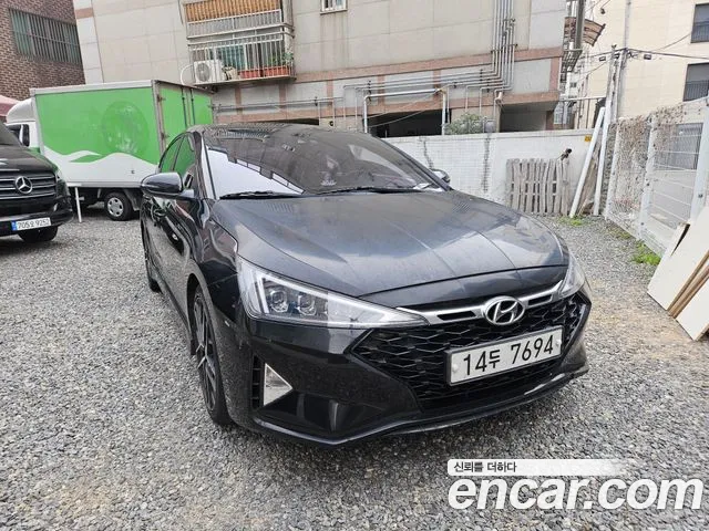 Hyundai Elantra 2019