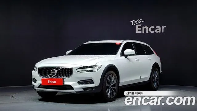 Volvo V90 Cross Country 2021