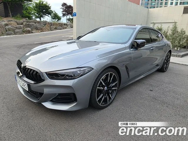 BMW 8 серии 2022