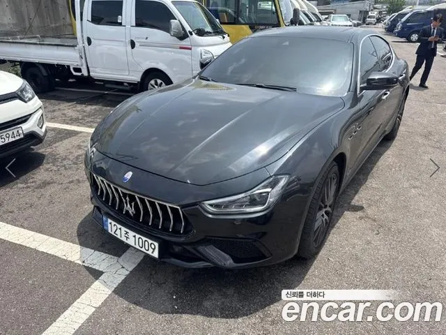 Maserati Ghibli 2020