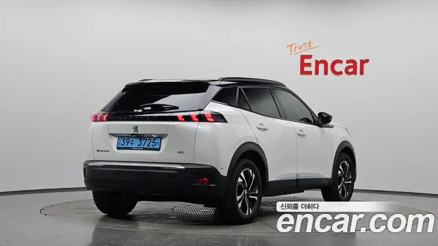 Peugeot e-2008 2023