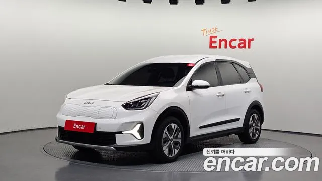 Kia Niro Plus 2022