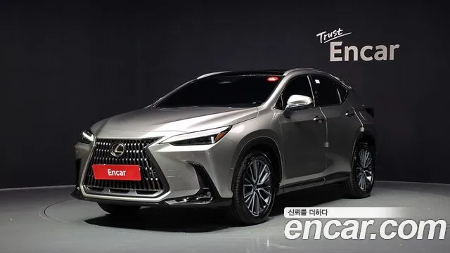 Lexus NX 350h 2025