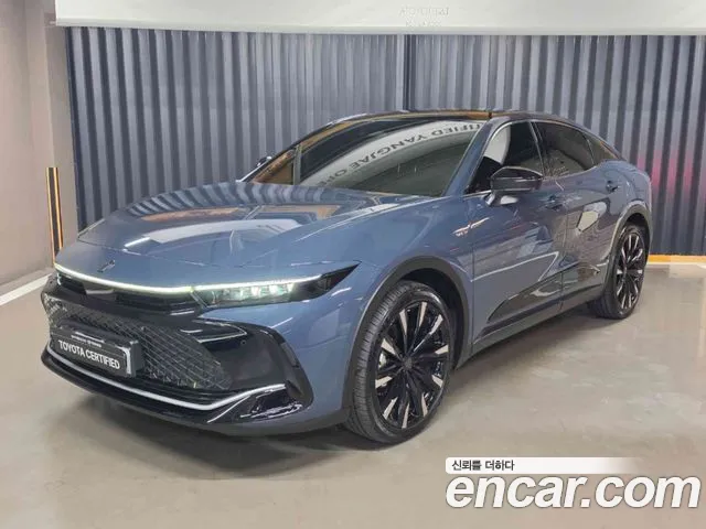 Toyota Crown Crossover 2025