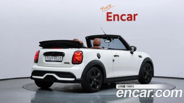 Mini Cooper Convertible 2022