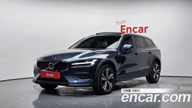 Volvo V60 Cross Country 2021