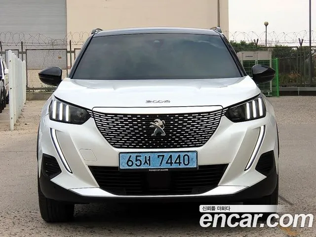 Peugeot e-2008 2023