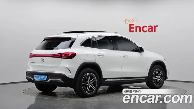 Mercedes-Benz EQA 2024
