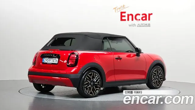 Mini Cooper Convertible 2025