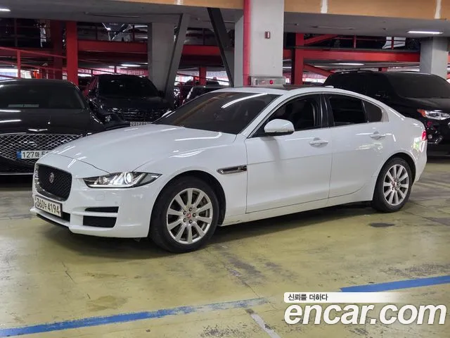 Jaguar XE 2019