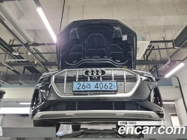 Audi e-tron 2021