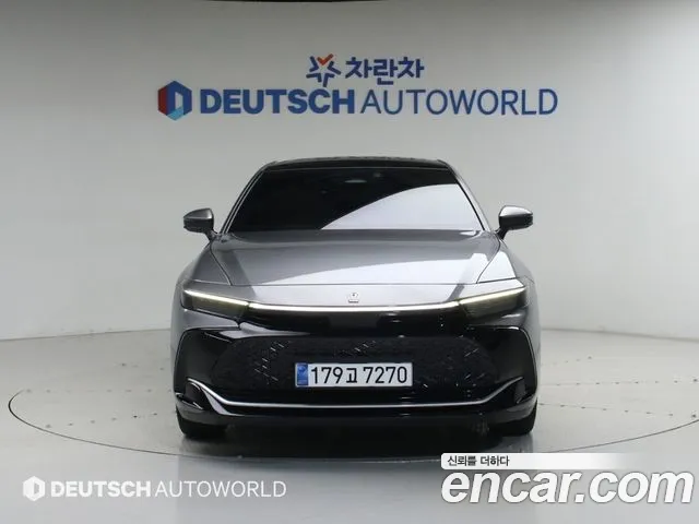 Toyota Crown Crossover 2024