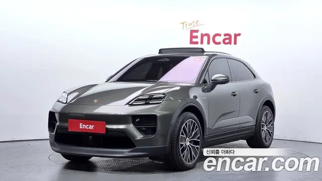 Porsche Macan EV 2025