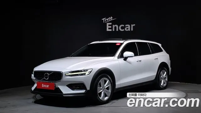 Volvo V60 Cross Country 2019