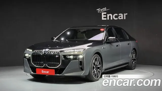 BMW i7 2024