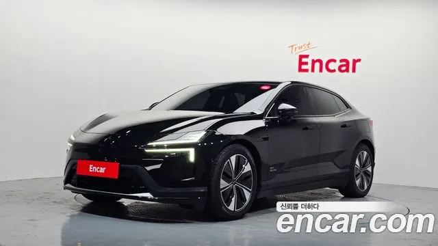 Polestar 4 2025