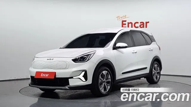 Kia Niro Plus 2022
