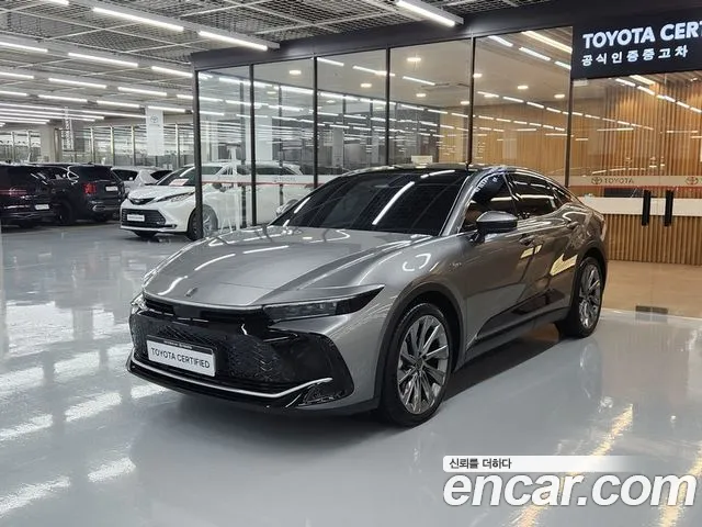 Toyota Crown Crossover 2024