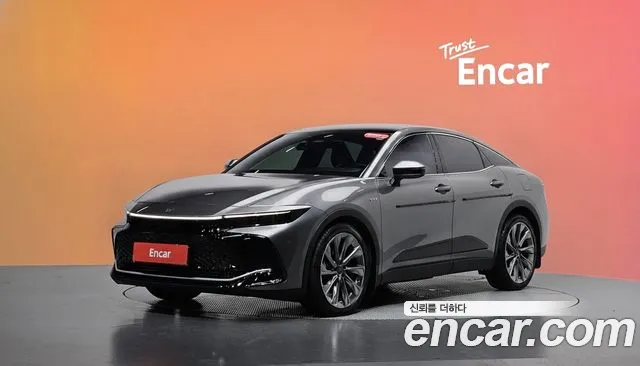 Toyota Crown Crossover 2024