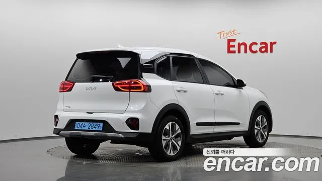 Kia Niro Plus 2022