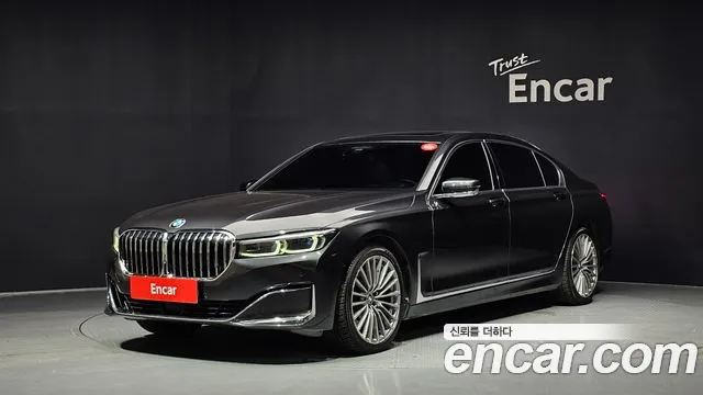 BMW 7 серии 2021