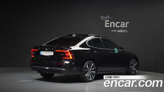 Volvo S60 2022