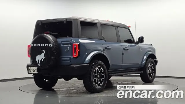Ford Bronco 2024