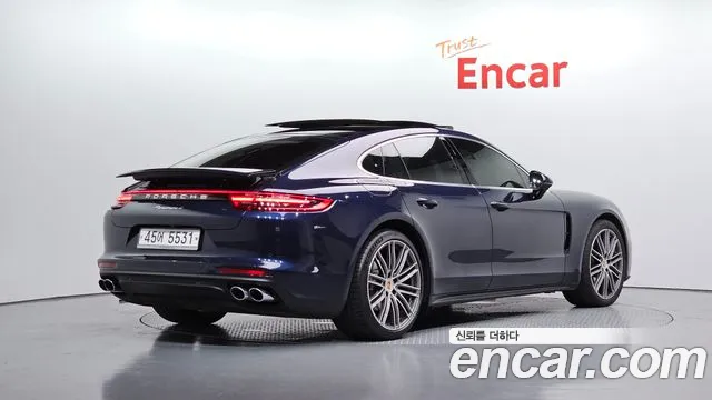 Porsche Panamera 2019