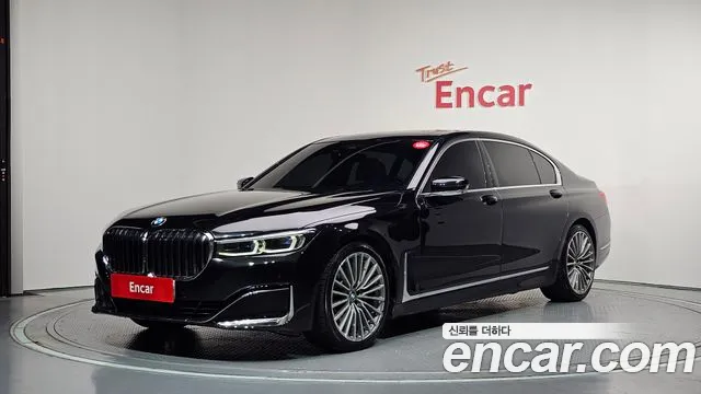 BMW 7 серии 2020