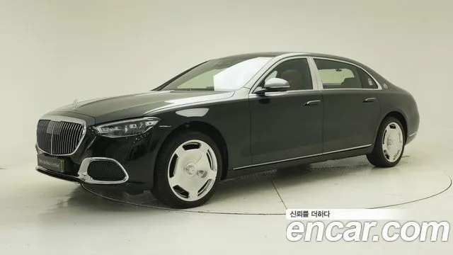 Mercedes-Benz S-Класс 2025
