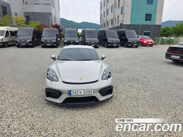Porsche Cayman 2022