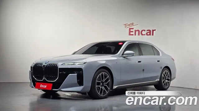 BMW 7 серии 2025
